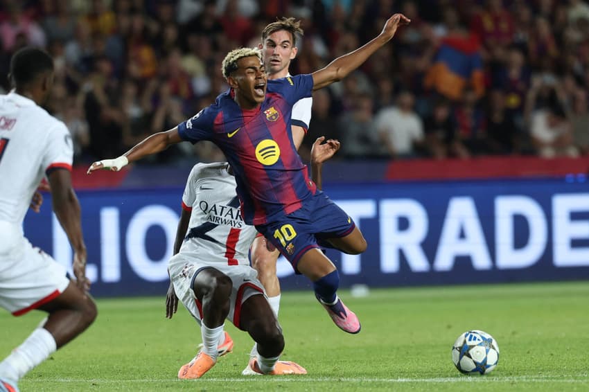 Yamal em ação pelo Barcelona contra o PSG, na Champions League