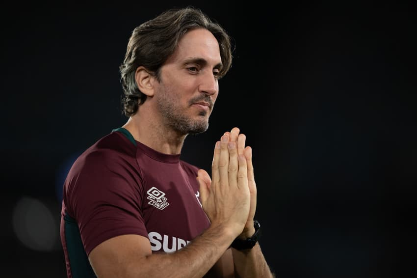 Zubeldía, técnico do Fluminense, durante partida contra o Juventude pelo Brasileirão