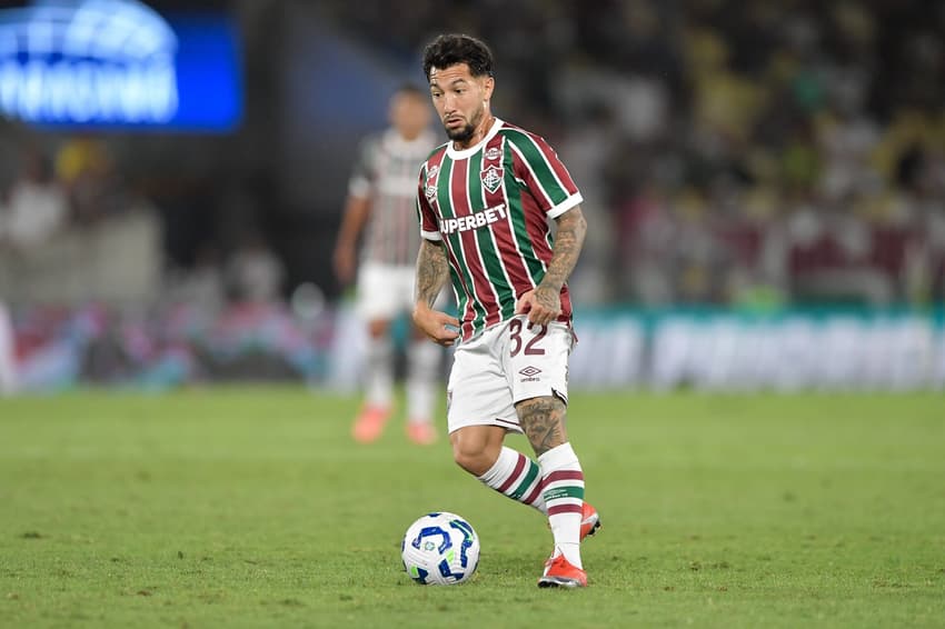 Acosta escalação Fluminense