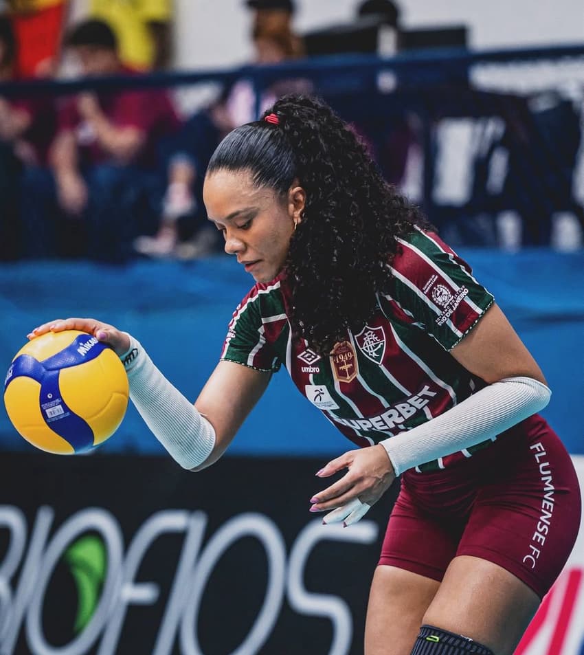 Amanda em ação pelo Fluminense (Foto: Reprodução/ Instagram)
