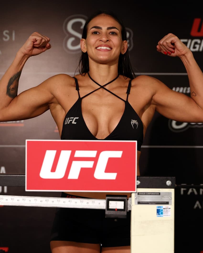Bia Mesquita busca sucesso no UFC (Foto: Reprodução Instagram UFC Brasil)