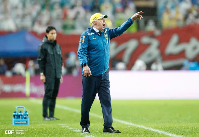 Carlo Ancelotti, técnico da Seleção, durante a goleada do Brasil sobre a Coreia do Sul