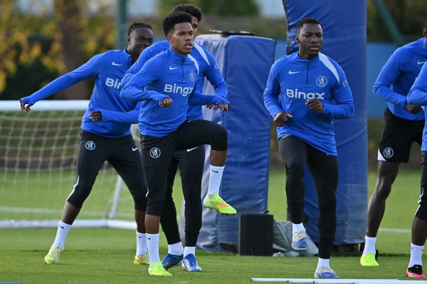 FBL-EUR-C1-CHELSEA-TRAINING