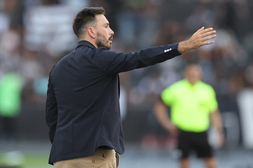 Davide Ancelotti, técnico do Botafogo