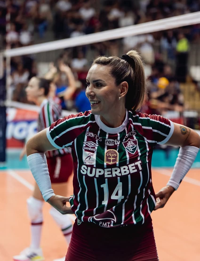 Fabíola, levantadora do Fluminense (Foto: Instagram/ Ricardo Ribeiro)