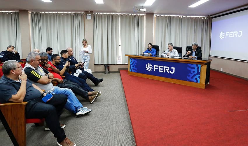 Reunião na Ferj sobre segurança para Flamengo x Palmeiras (Foto: Divulgação)