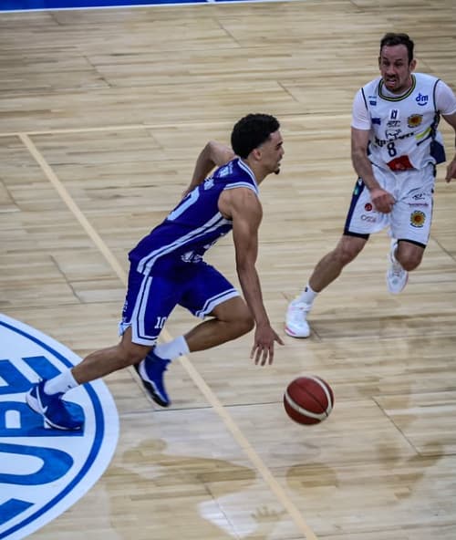 Cruzeiro fez sua estreia na elite do basquete brasileiro (Foto: Reprodução / Instagram)