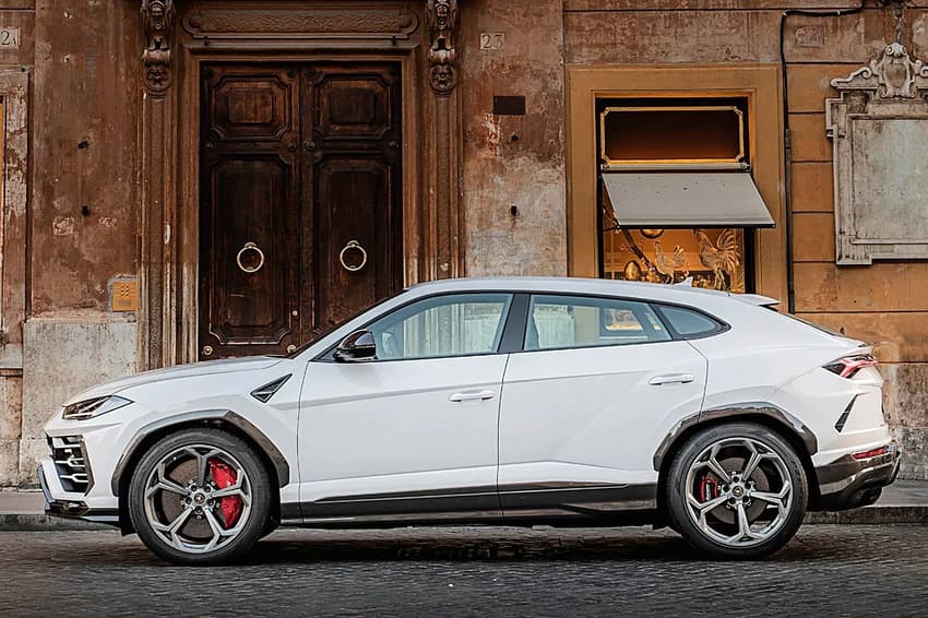 Novo carro de Cristiano Ronaldo Jr. (Foto: Reprodução/Lamborghini)