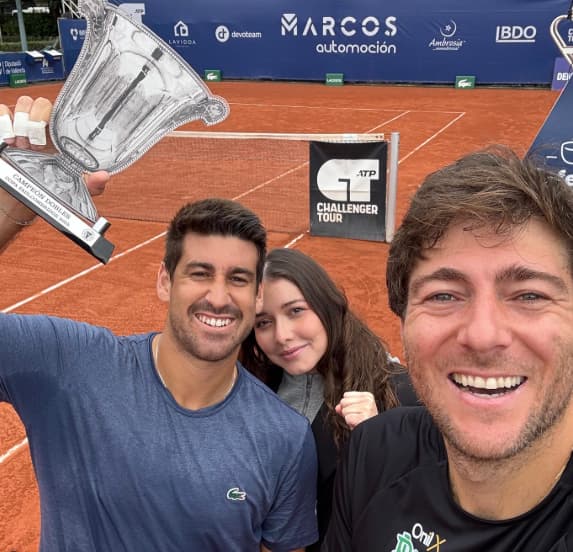 Orlando Luz (e) e Marcelo Demoliner foram campeões do Challenger de Valência, na Espanha (Divulgação)