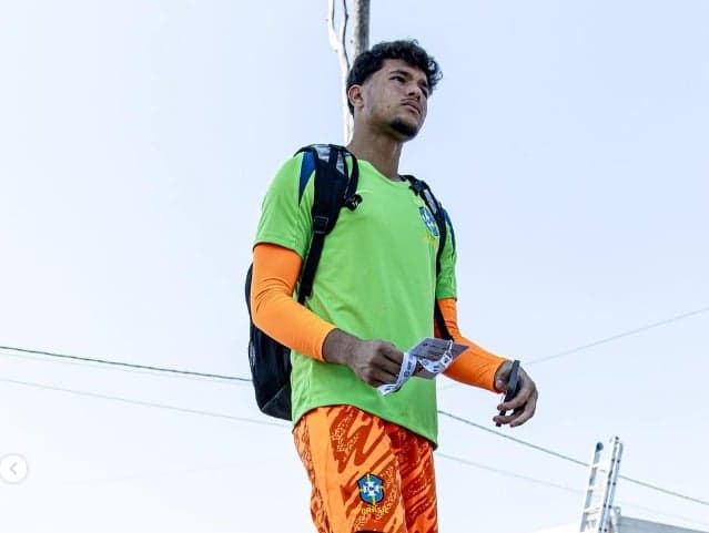 Bruno Samudio defende a Seleção Brasileira Sub-15 (Foto: Reprodução/Instagram)