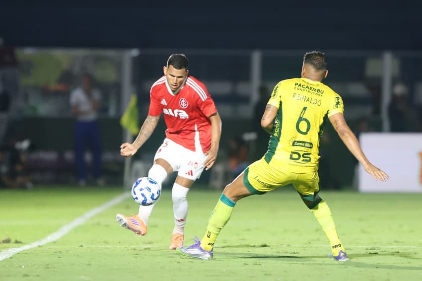 Mirassol e Internacional se enfrentam no Maião (Foto: Ricardo Duarte / Internacional)