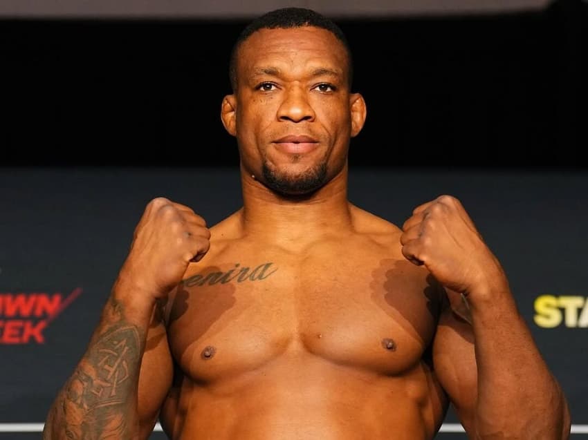 Jailton Malhadinho na pesagem do UFC 321 (Foto: Reprodução/Instagram/UFC)