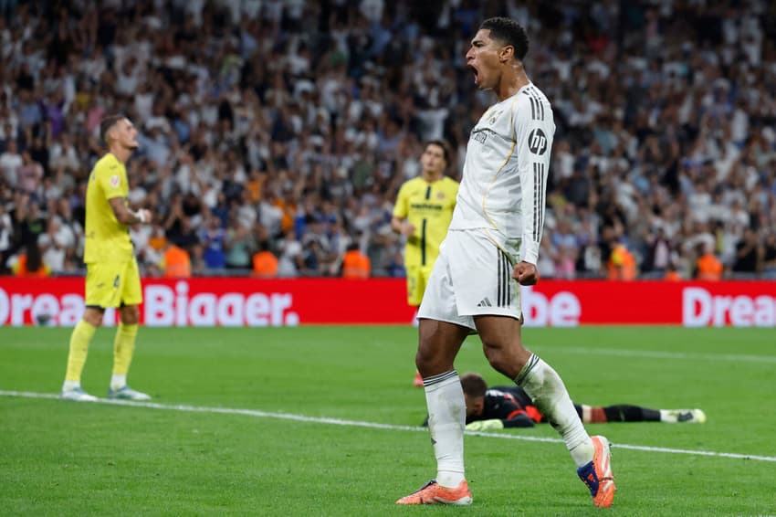 Jude Bellingham em ação pelo Real Madrid (Foto: Oscar DEL POZO / AFP)