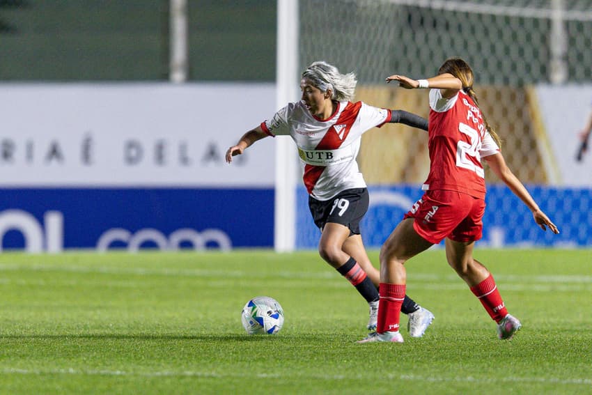 Karla Ticona, do Always Ready, em campo contra o Santa Fé na Libertadores Feminina (Foto: Staff Images Woman/Conmebol)