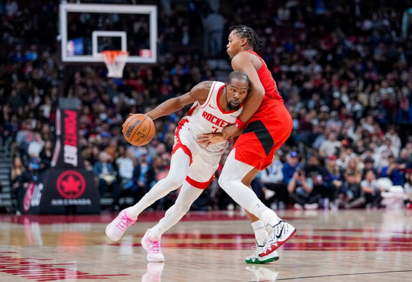 Kevin Durant, do Houston Rockets, em ação contra o Toronto Raptors na NBA (Foto: Kevin Sousa/Getty Images/AFP)