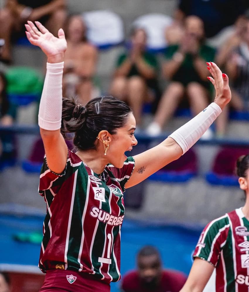 Lara Nobre, central do Fluminense (Foto: Thiago Porthix)