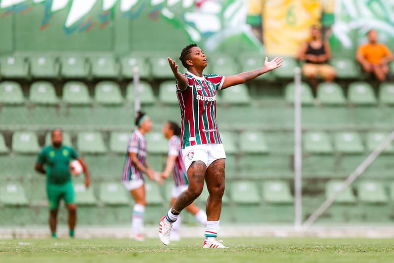 Lelê comemora gol pelo Fluminense no Carioca Feminino. (Foto: Fluminense/Divulgação)