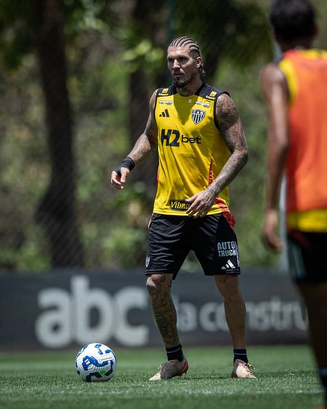 Lyanco retorna após suspensão (Pedro Souza / Atlético)