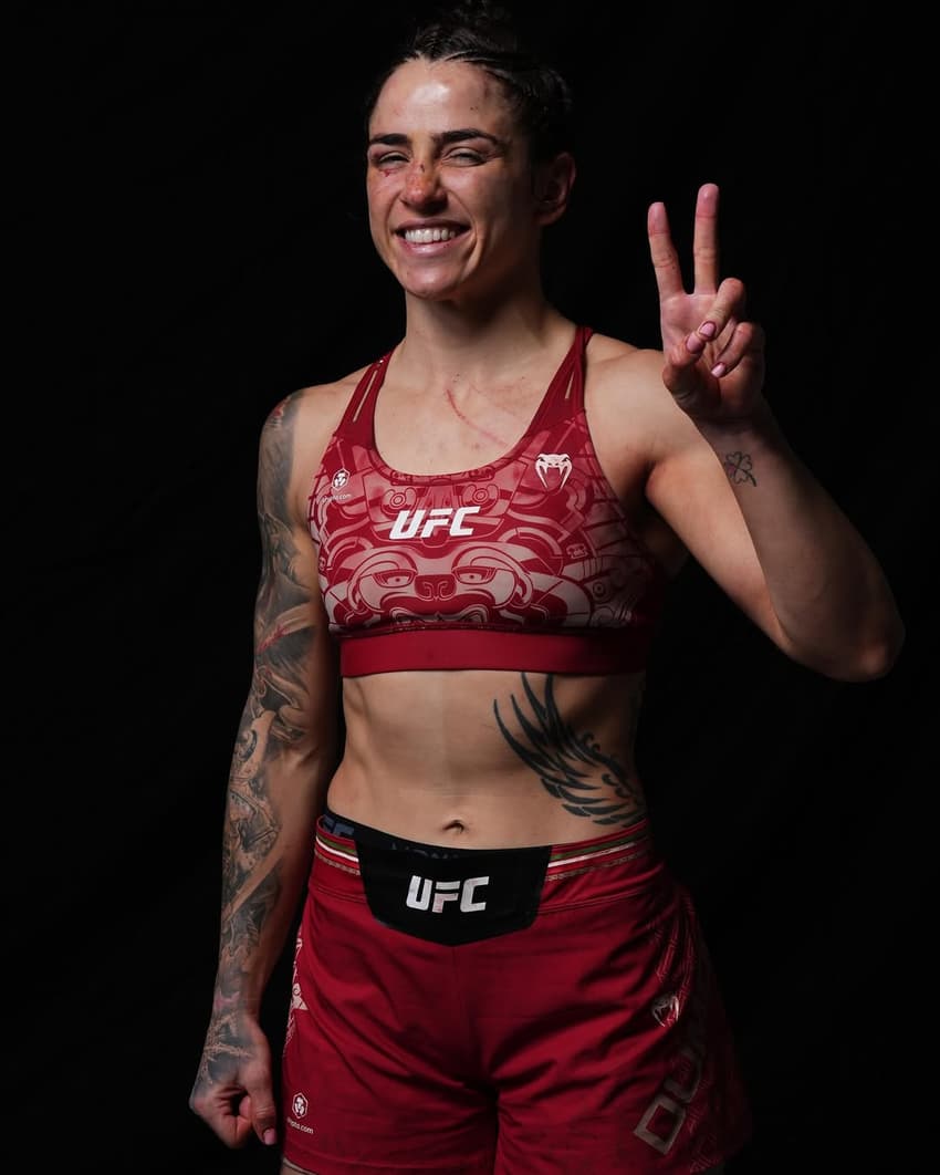 Norma Dumont após vitória no UFC (Foto: Reprodução/Instagram: @norma_dumont_mma)