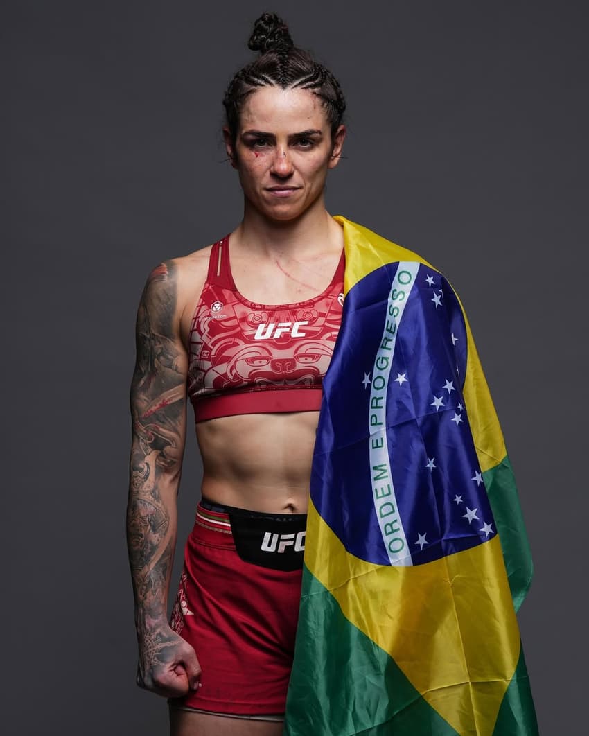 Norma Dumont após vitória no UFC (Foto: Reprodução/Instagram: @norma_dumont_mma)