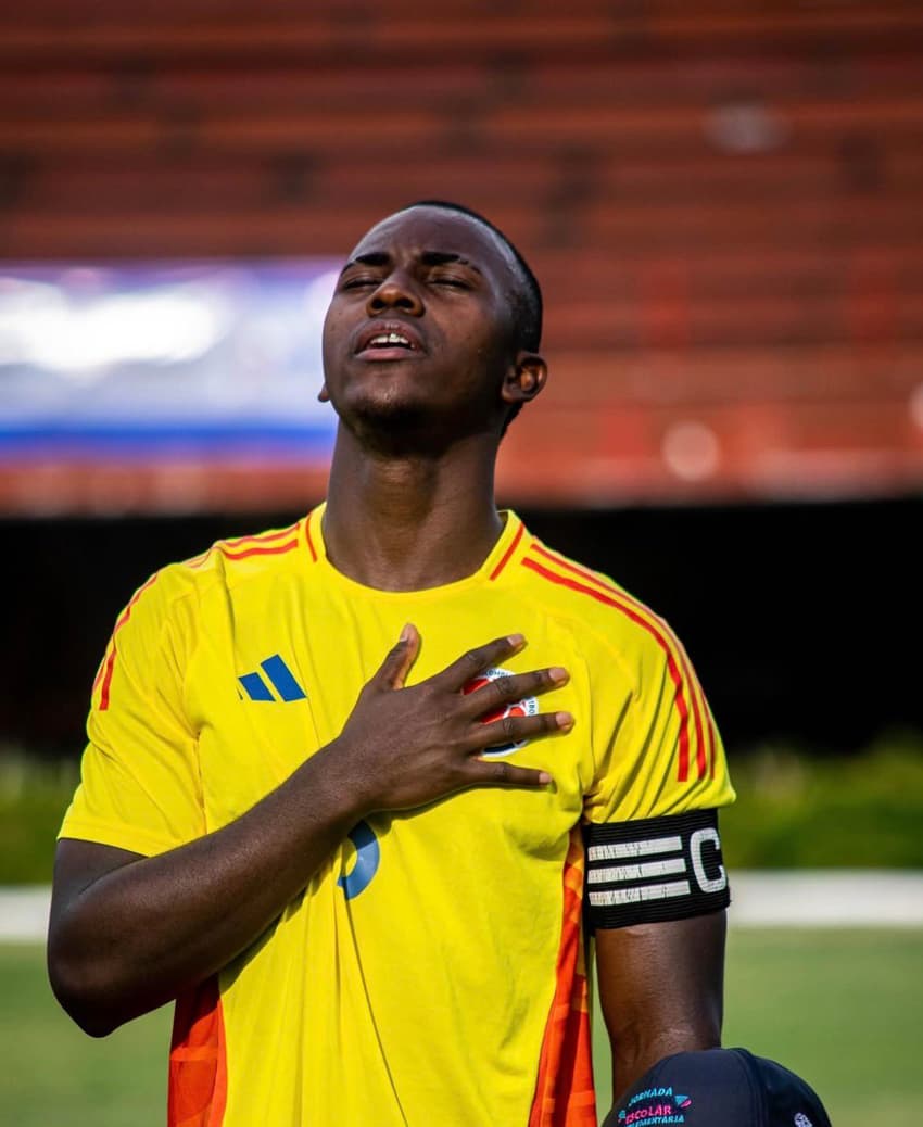 Cristian Orozco é uma das grandes promessas da Colômbia e está acertando com o United (Foto: Reprodução/seleção colombiana)