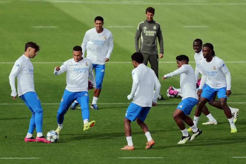 FBL-EUR-C1-REAL MADRID-TRAINING