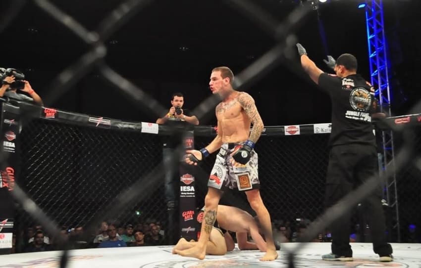 Renato Moicano comemora vitória no Jungle Fight (Foto: Reprodução/ Instagram)