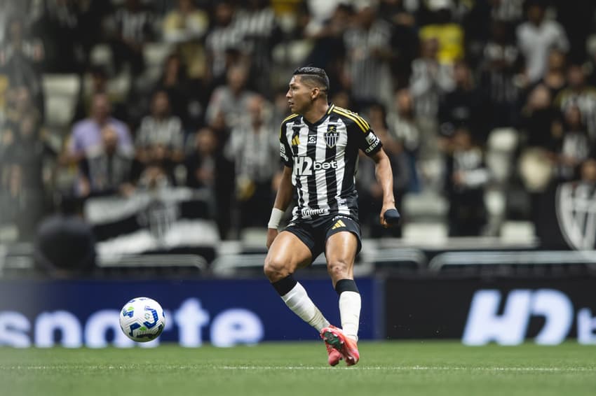 Rony tem jejum de 23 jogos sem marcar pelo galo