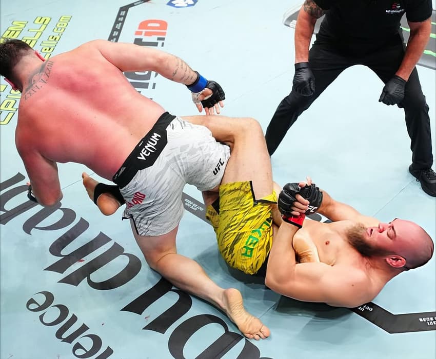 Valter Walker venceu inglês Louie Sutherland no UFC 321 (Foto: Reprodução/Instagram: @valterwalkerufc)