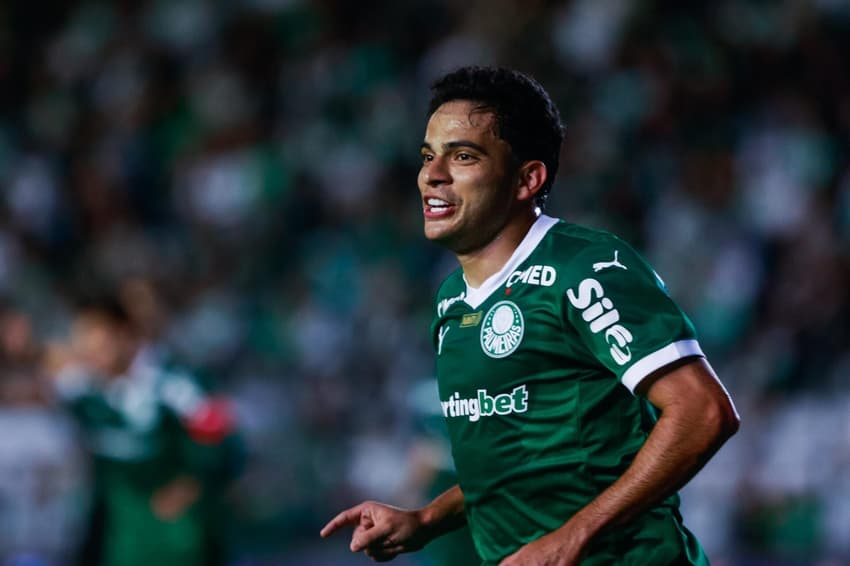 Bruno Rodrigues comemora gol do Palmeiras sobre o Juventude, no Alfredo Jaconi, pelo Campeonato Brasileiro (Foto: Luiz Erbes/ Agif/Gazeta Press)