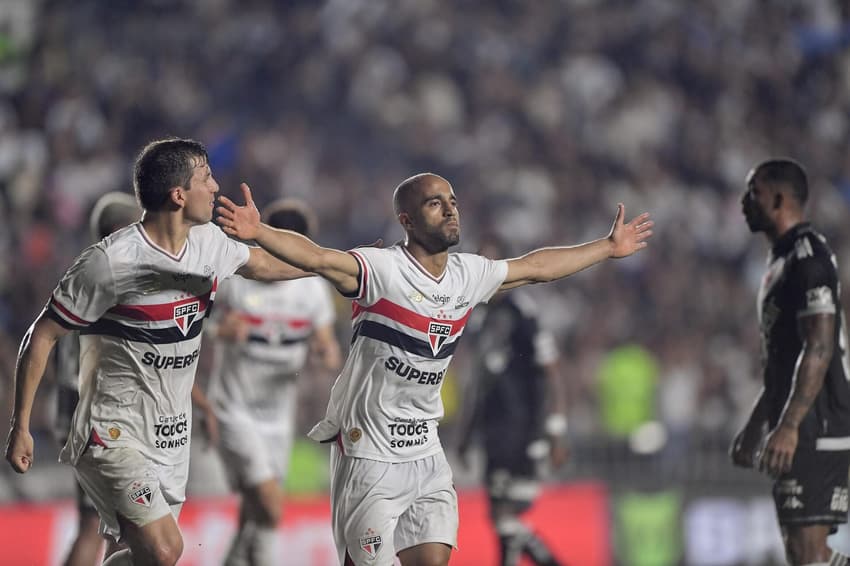 Lucas Moura abriu o placar na vitória do São Paulo diante do Vasco (Foto: Thiago Ribeiro/AGIF/Gazeta Press)
