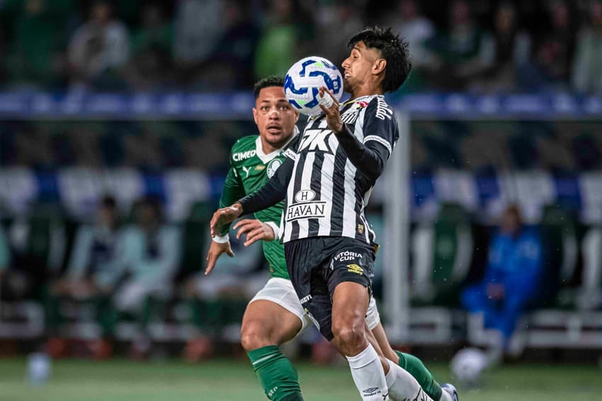 Alexis Duarte em duelo contra o Palmeiras na última quinta-feira (6), no Allianz Parque. (Foto: Anderson Lira/Código19/Gazeta Press)