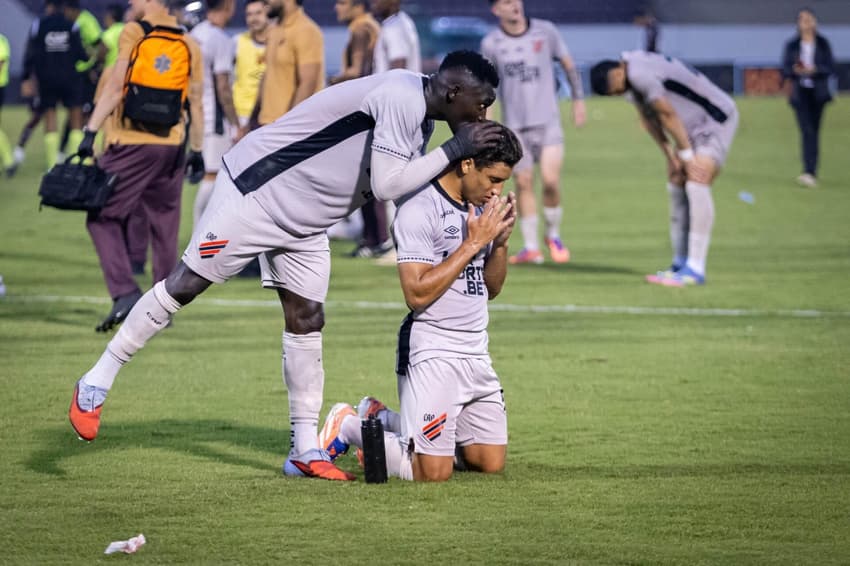 João Cruz Viveros Athletico