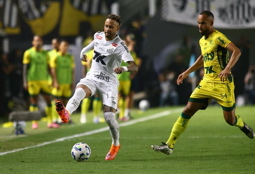 Neymar marcou o gol do Santos diante do Mirassol na Vila Belmiro. (Foto: Mauricio de Souza/ Agif/Gazeta Press)