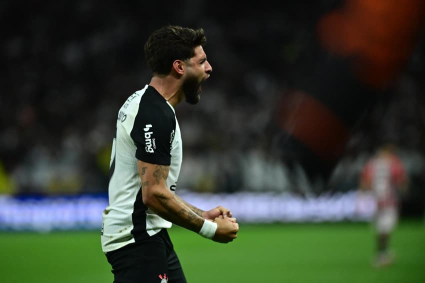 Corinthians venceu o São Paulo por 3 a 1 na Neo Química Arena (Foto: Eduardo Carmim/Photo Premium/Gazeta Press)