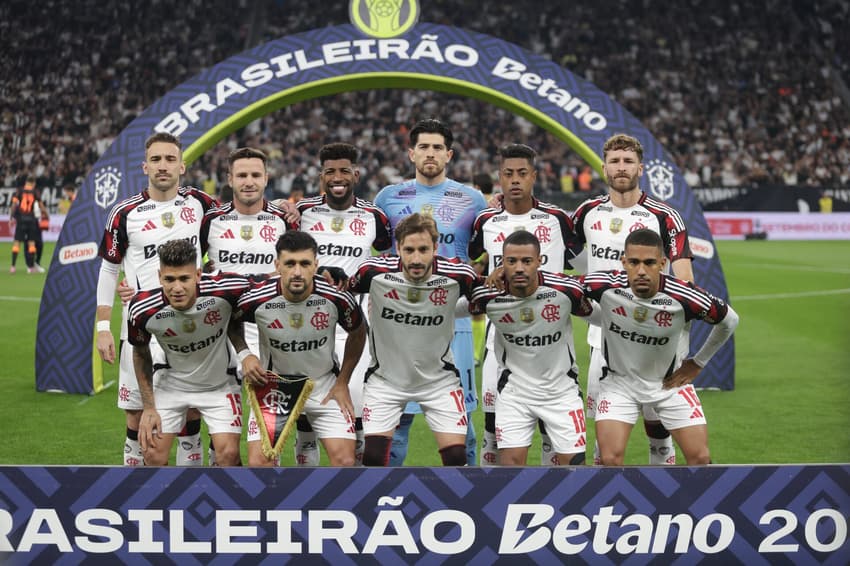 Jogadores do Flamengo em partida do Brasileirão (Foto: Gilvan de Souza/Flamengo)