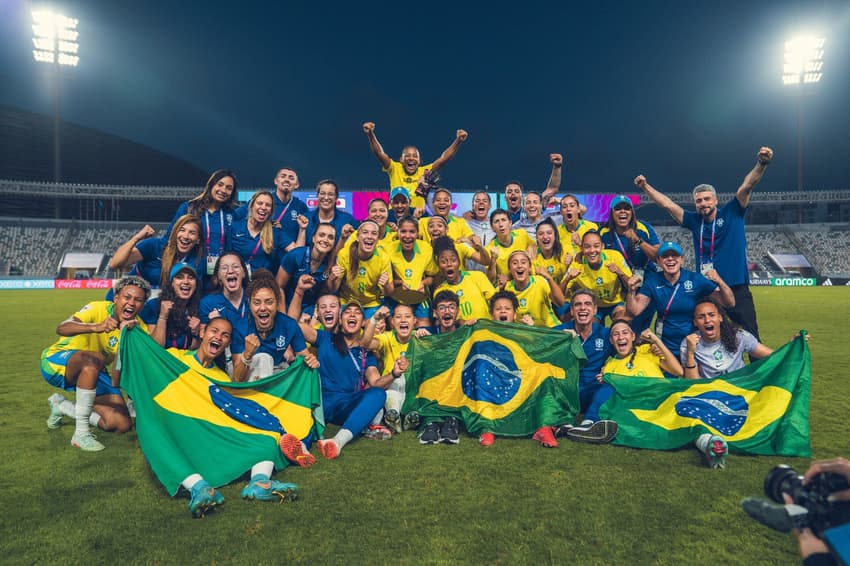 Seleção feminina comemora classificação à semifinal da Copa do Mundo Feminina sub-17; (Foto:  Fabio Souza / CBF)