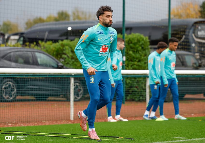 Paquetá durante o treino da Seleção. Jogador quase retornou ao Flamengo (Foto: Rafael Ribeiro / CBF)