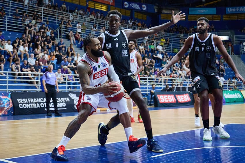 Franca vence Botafogo pelo NBB (Foto: Divulgação/ Sesi Franca)