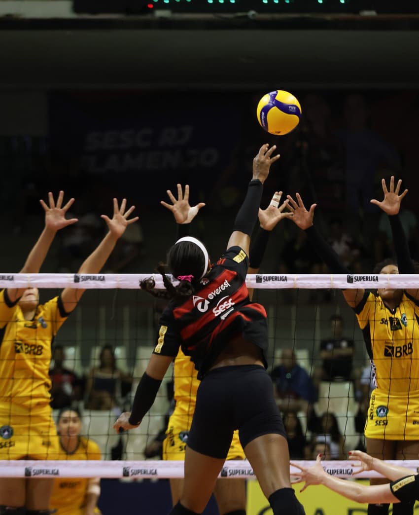 Simone Lee foi a maior pontuadora do confronto válido pela Superliga (Foto: Mariana Sá/ Flamengo)