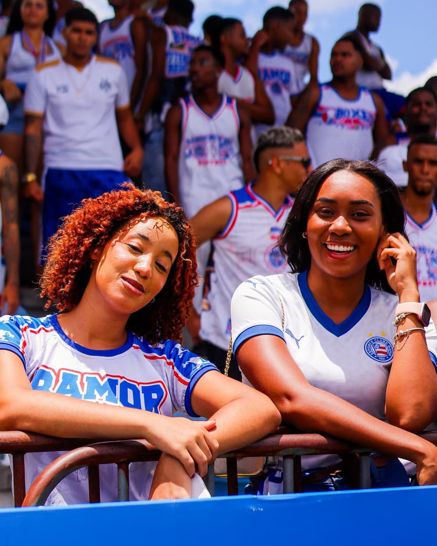 Torcedores do Bahia no CT Evaristo de Macedo (Foto: Letícia Martins / EC Bahia)