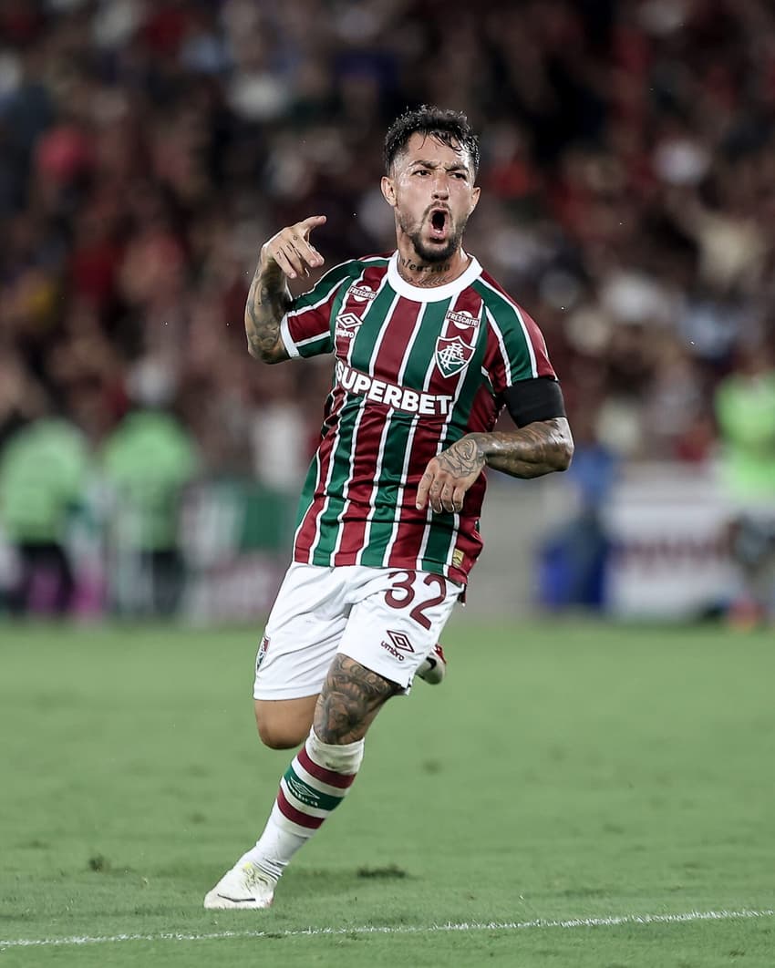 Lucho Acosta comemora gol do Fluminense contra o Flamengo (Foto: Lucas Merçon/ Fluminense FC)