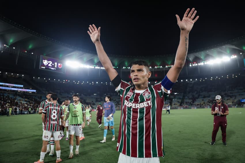Thiago Silva comemora vitória do Fluminense sobre o Flamengo (Foto: Lucas Meçon/ Fluminense)