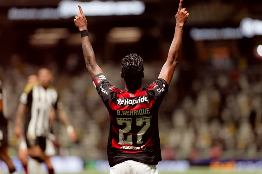 Bruno Henrique comemorando gol do Flamengo (Foto: Adriano Fontes/Flamengo)