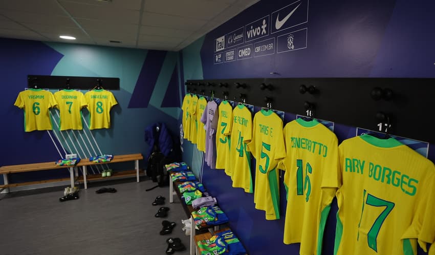 Vestiário da Seleção feminina na Espanha. (Foto: Lívia Villas Boas / CBF)