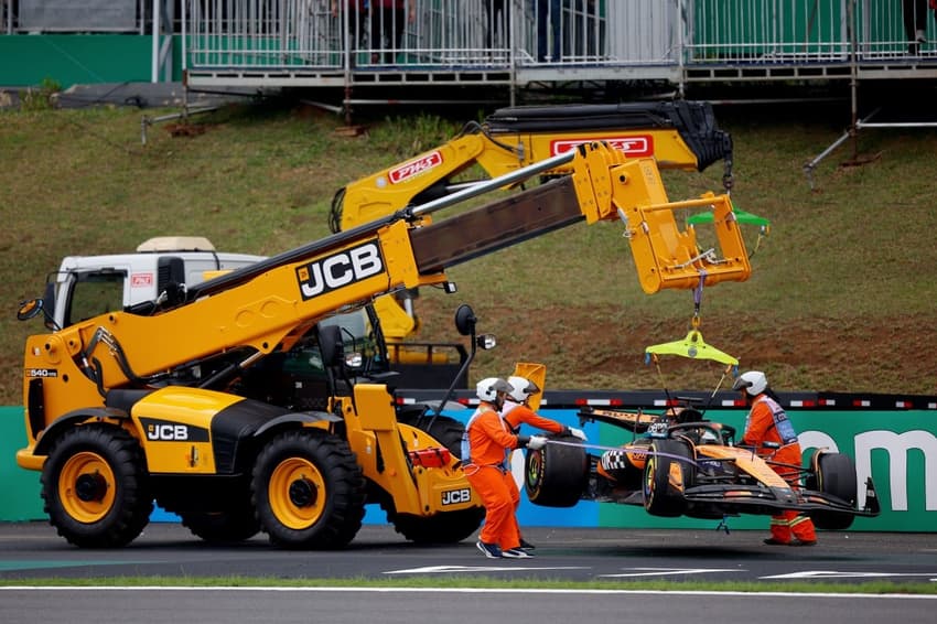 Oscar Piastri bateu na corrida sprint do GP do Brasil (Foto: Miguel Schincariol/ AFP)