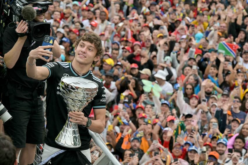 KImi Antonelli no GP do Brasil (Foto: Nelson ALMEIDA / AFP)