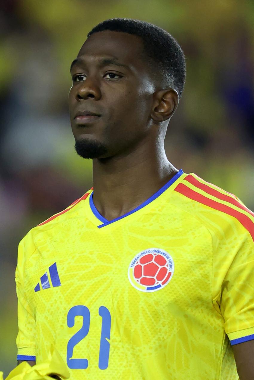 Carlos Cuesta - Colombia