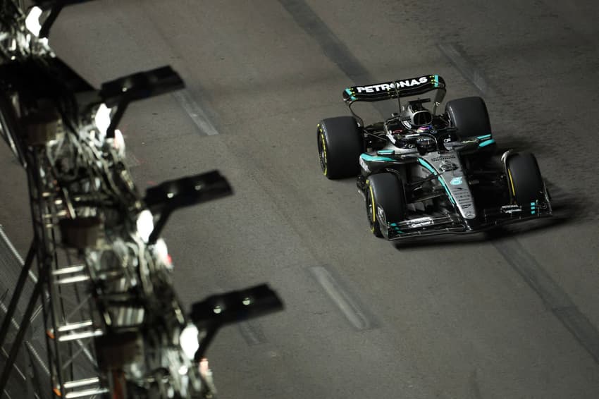 George Russell no TL3 do GP de Las Vegas de F1 (Foto: Patrick T. Fallon / AFP)