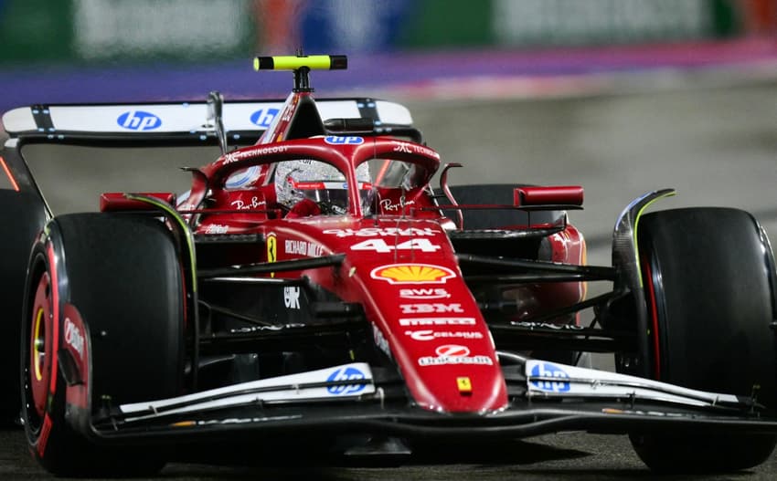Lewis Hamilton no TL3 do GP de Las Vegas (Foto: Frederic J. Brown/ AFP)